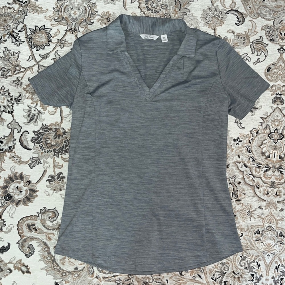 Great condition! Lady Hagen Golf Top 🩶